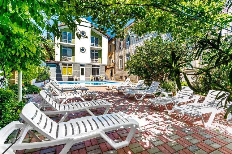 Фото отеля 1