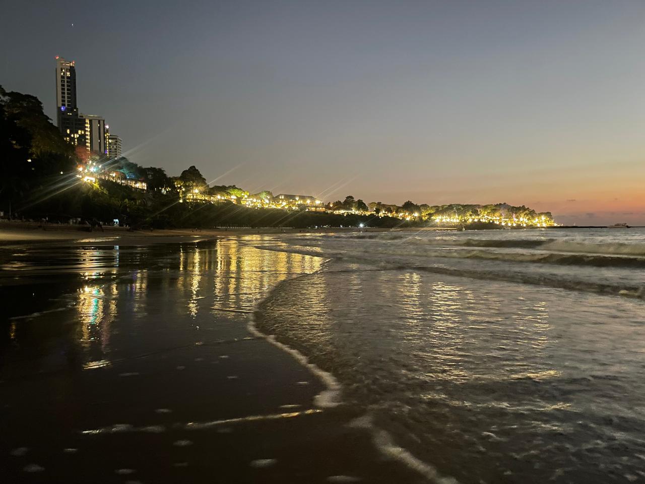 Фото Royal Cliff Beach Hotel