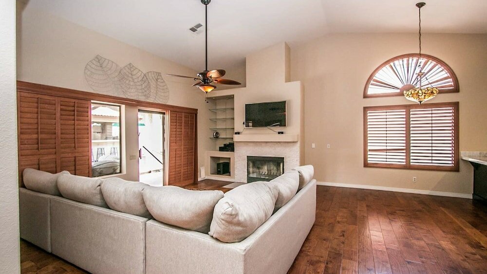 Фото Luxury Scottsdale Home W/pool and Hot Tub!