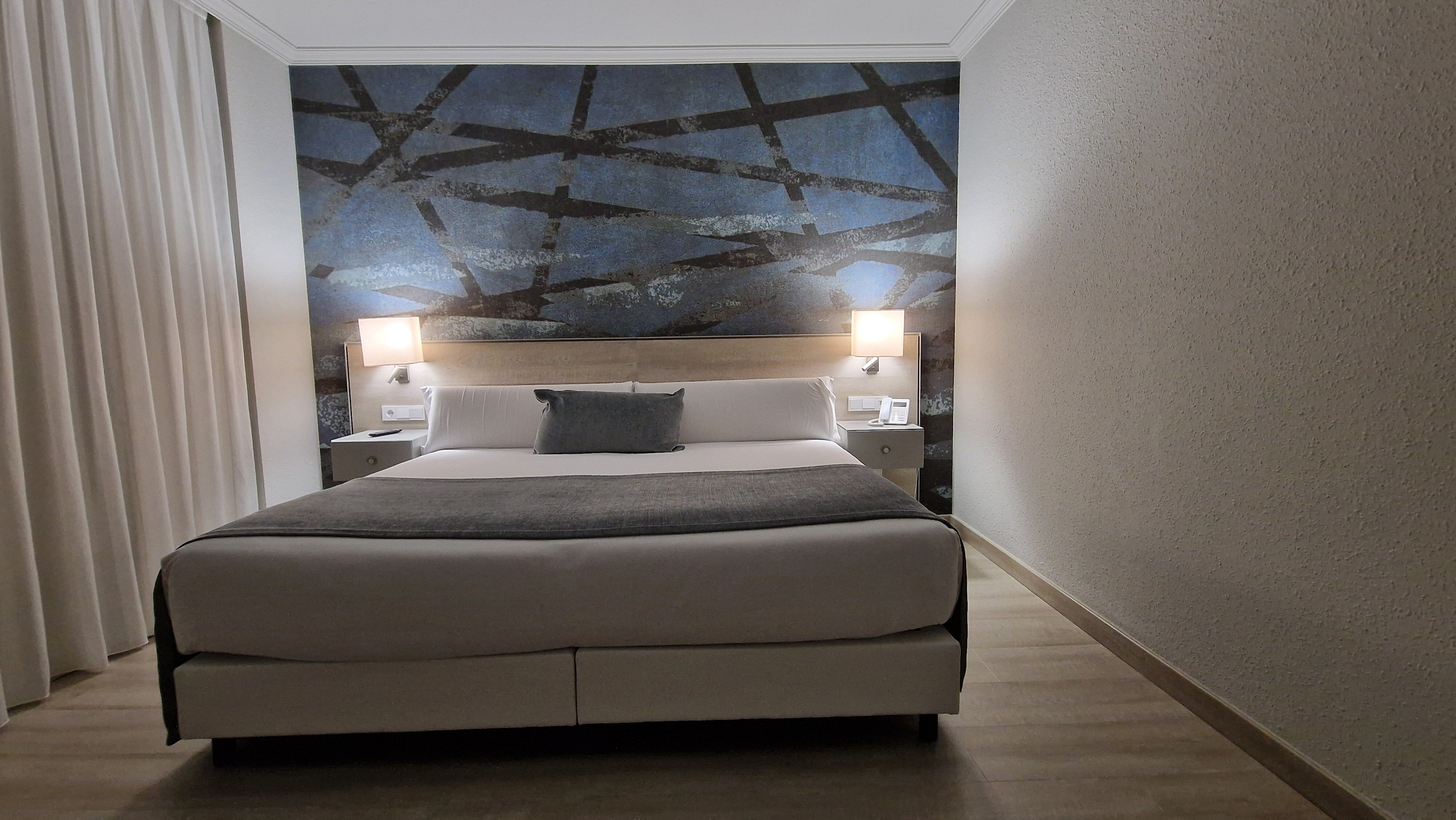 Фото Sallés Hotel Ciutat del Prat Barcelona Airport