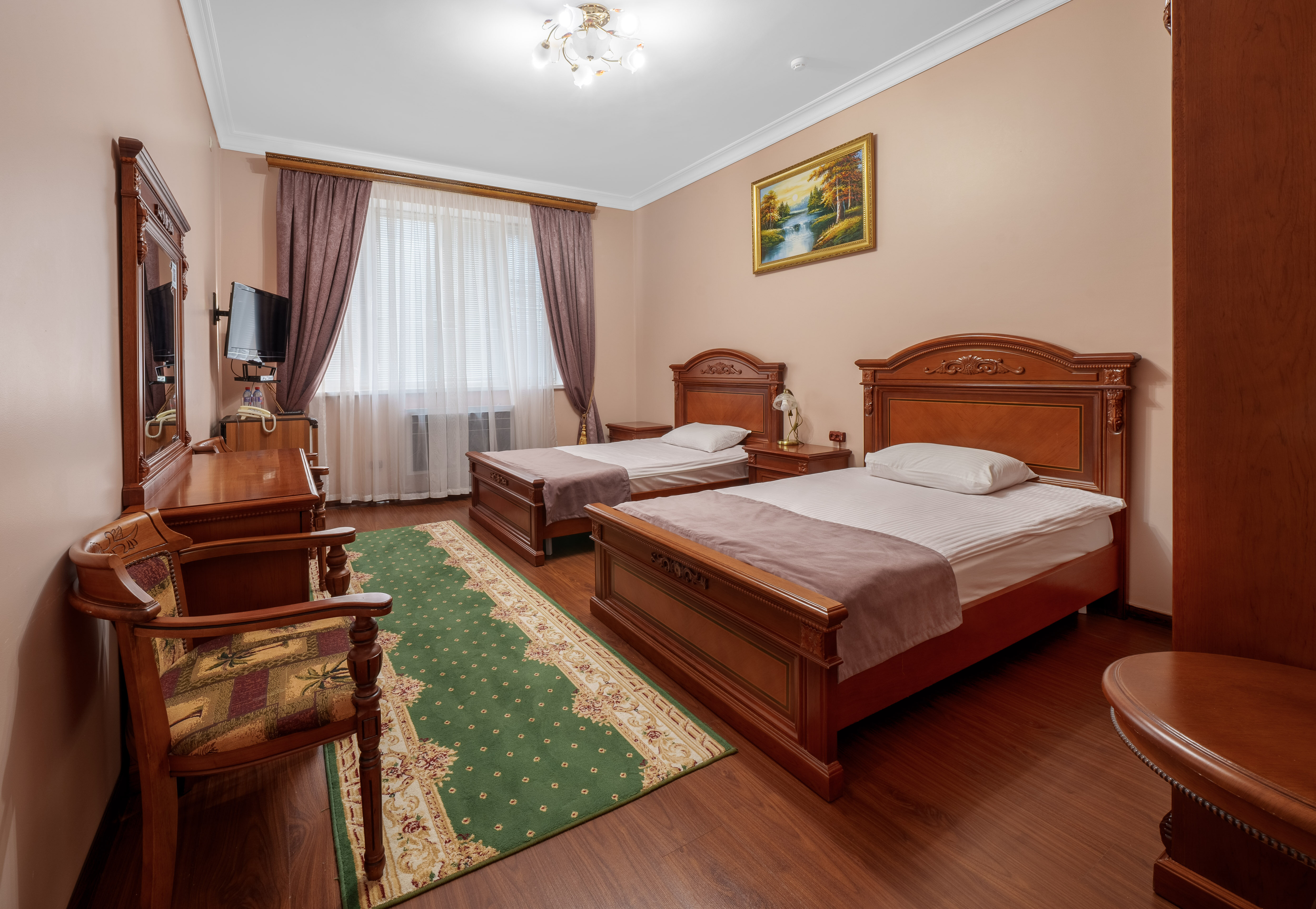 Фото отеля 2