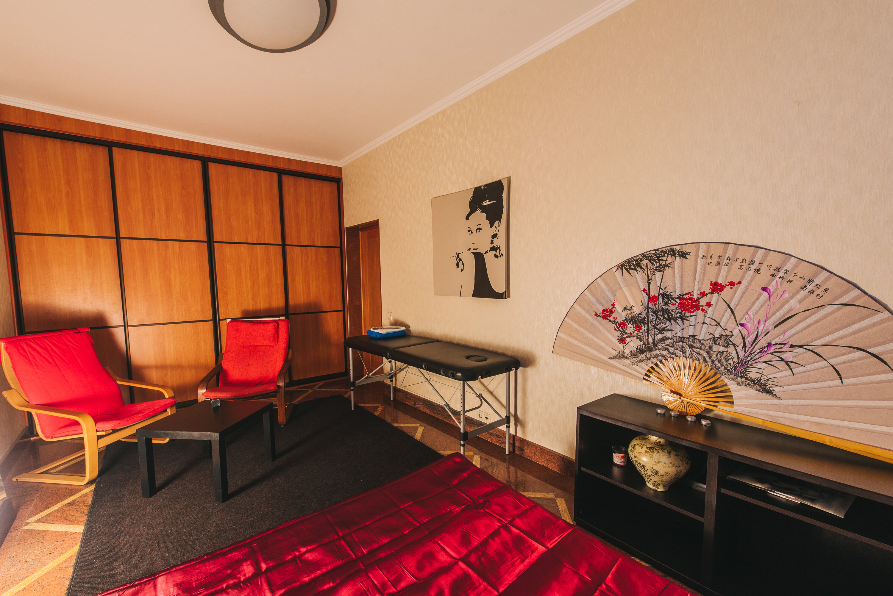 Internet orqali porno filmlarni jonli translyatsiya qilish