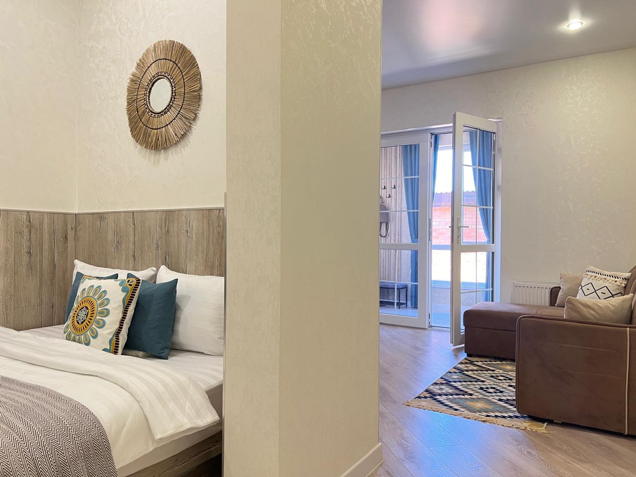 Фото Студия в частном доме в Выселках