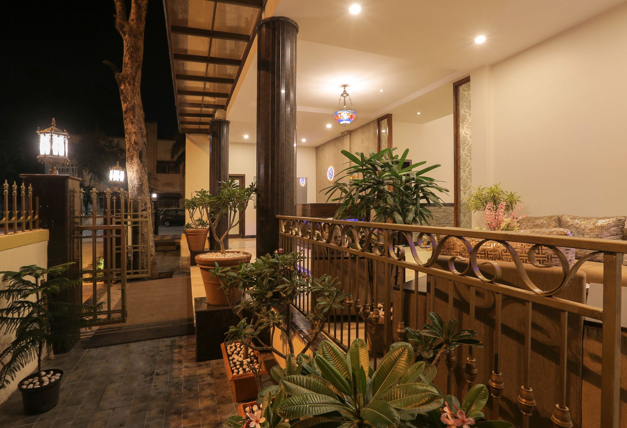 Фото Hotel Samrat