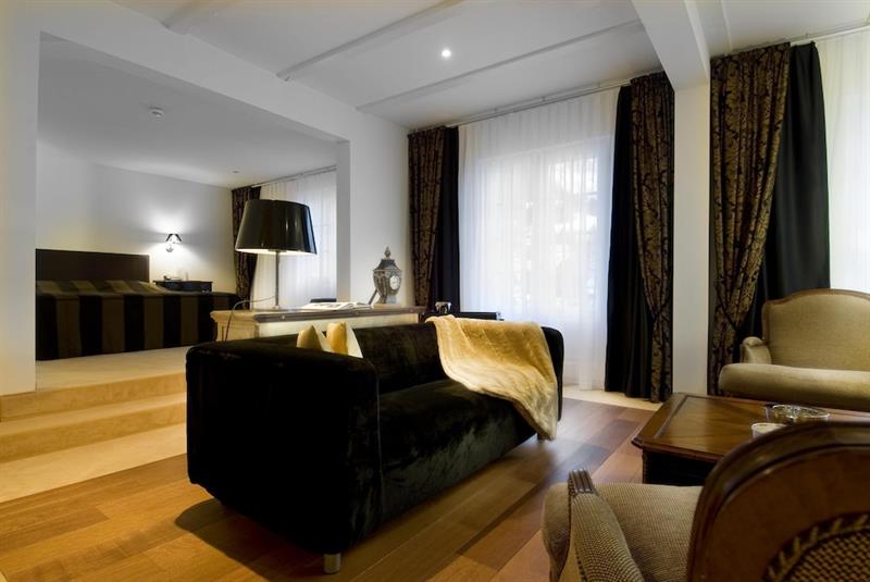 Фото Hotel Regina Wengen