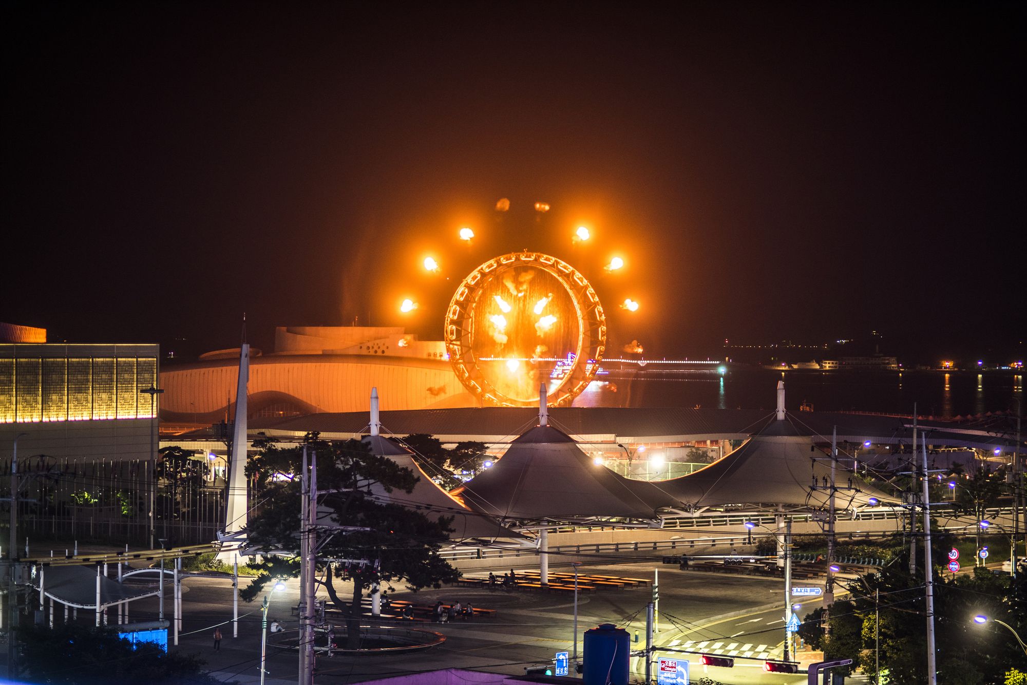 Фото Big-O Show Guesthouse - Hostel