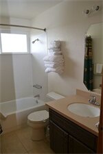 Фото Anaco Bay Inn