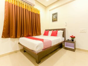 Гостиница Oyo 12329 Prime Palace Hotel