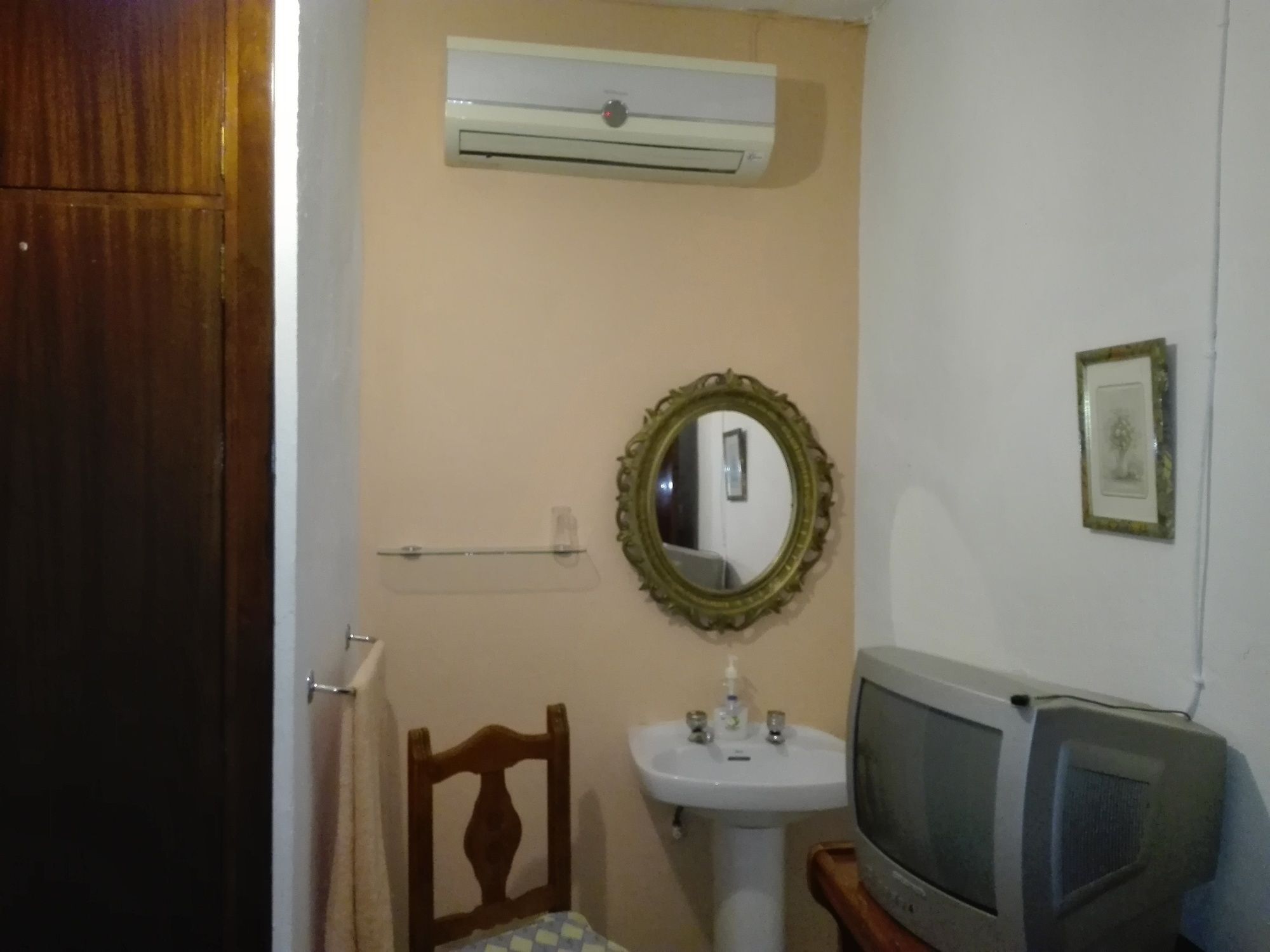 Фото Pension Javier