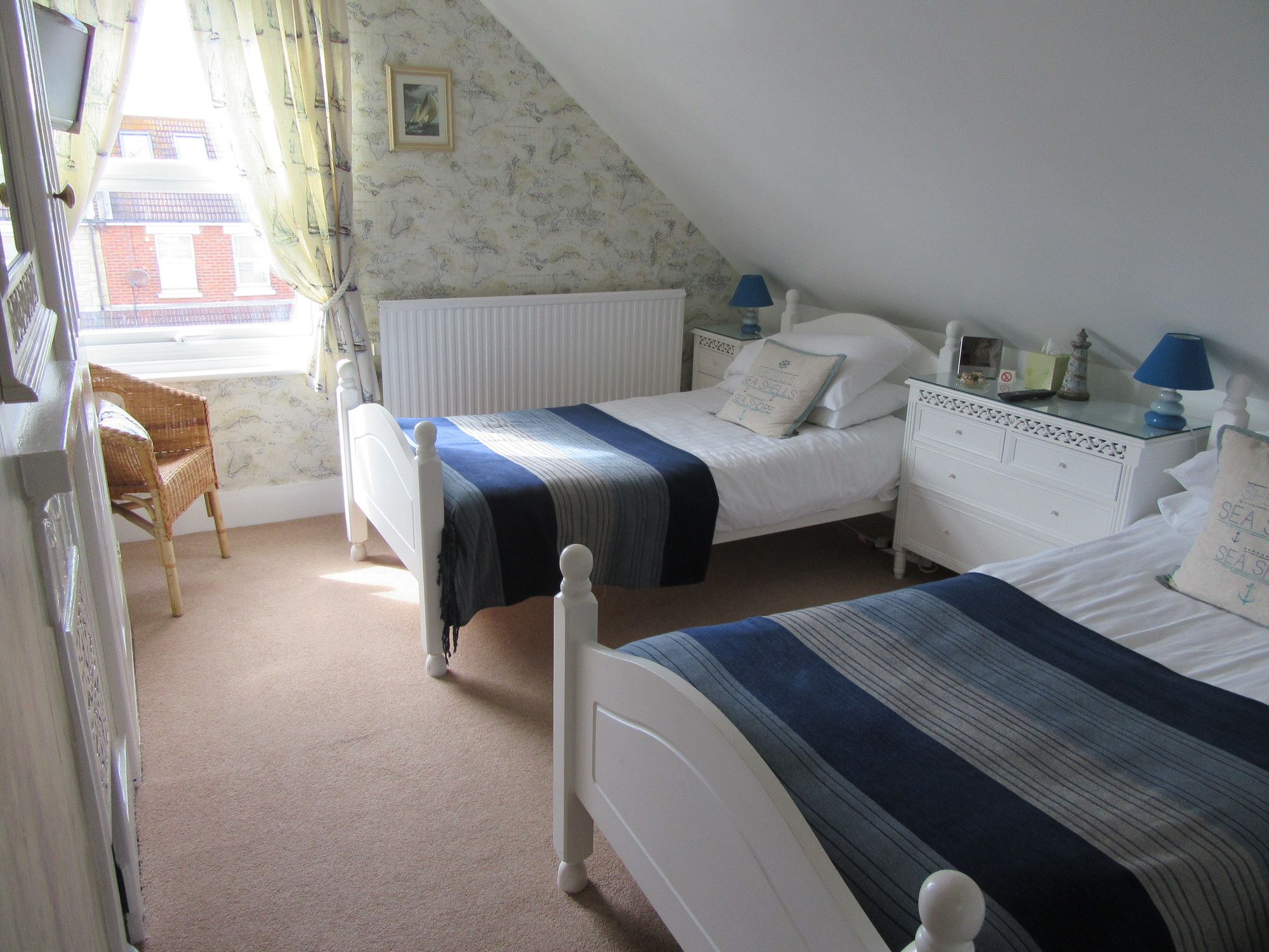 Фото The Langtons Bed & Breakfast