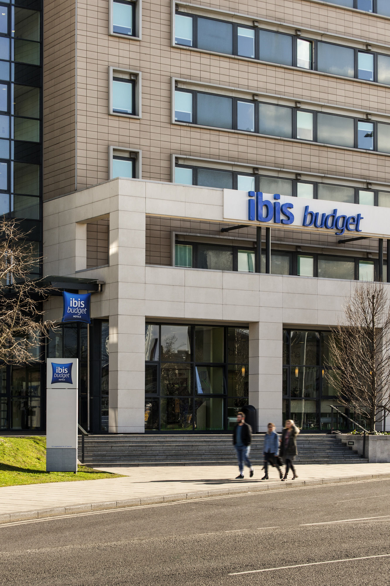 Фото Ibis budget Leeds Centre Crown Point Road