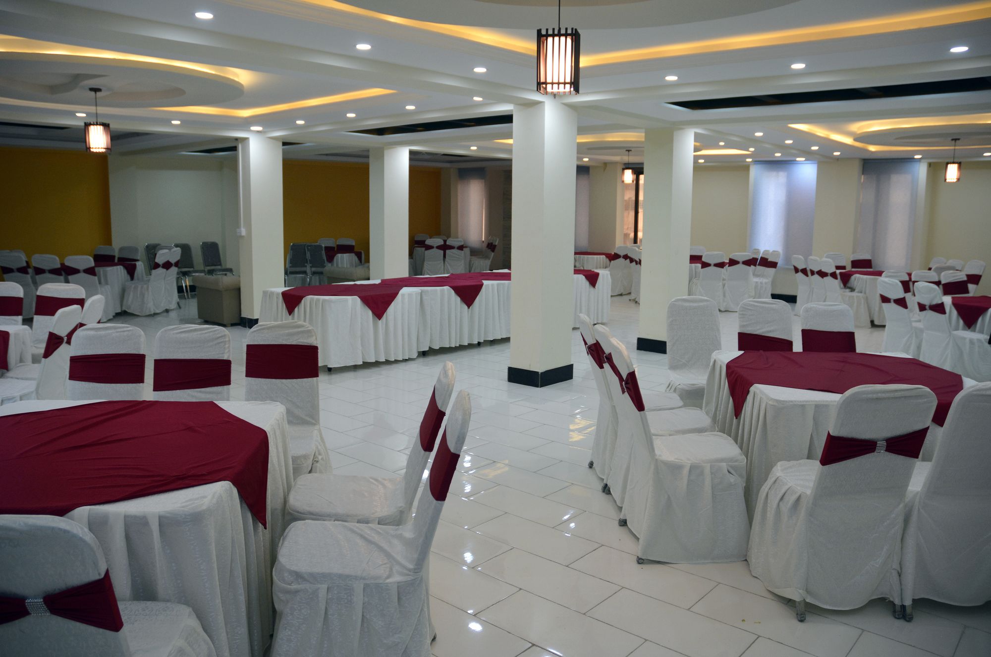 Фото Hotel Redison Blue Area