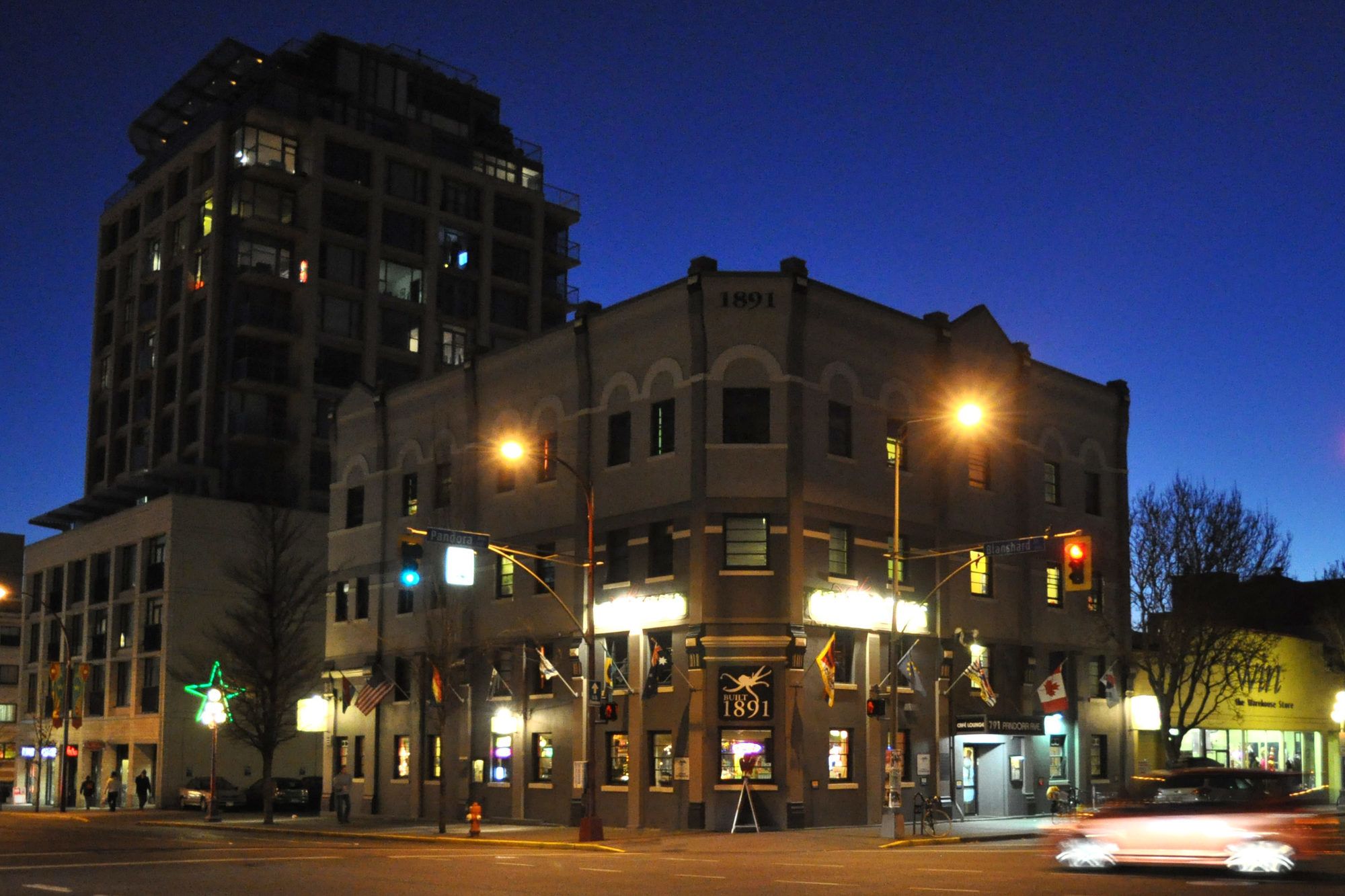 Фото Ocean Island Backpackers Inn