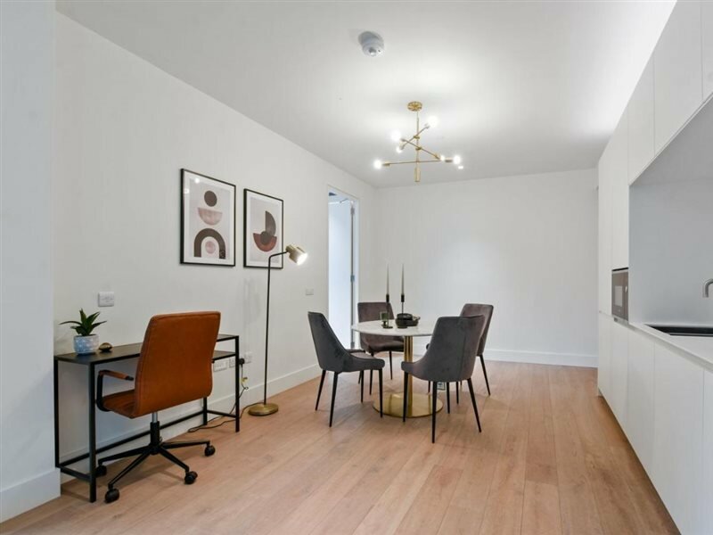 Фото Whitfield Street Residences by Q Apartments