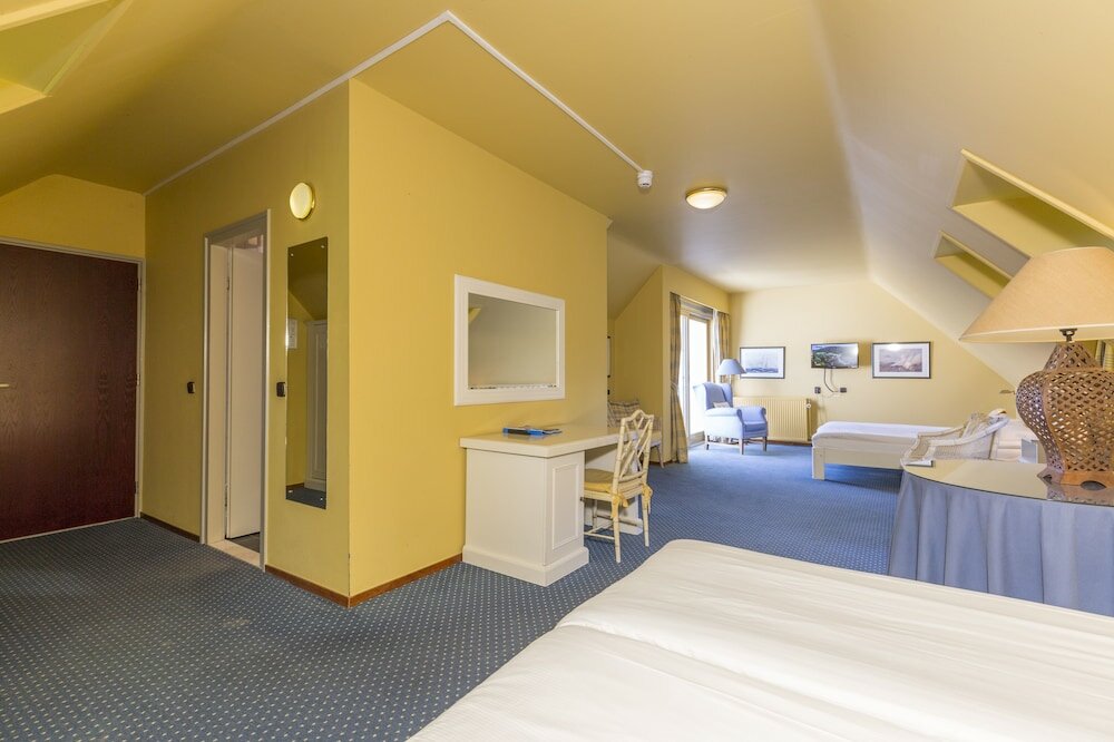 Фото Fletcher Hotel-Restaurant Kasteel Erenstein