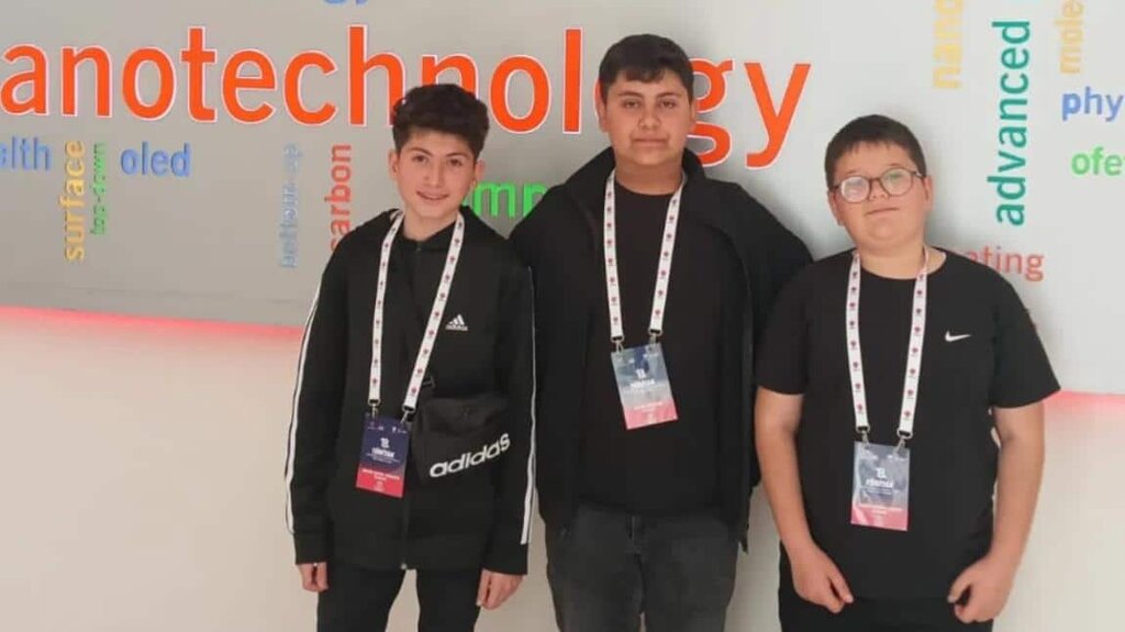 School Mustafa Necati Middle School, Altunhisar, photo