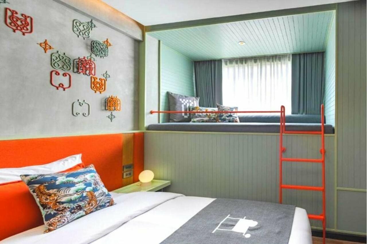 Фото Samsen Street Hotel