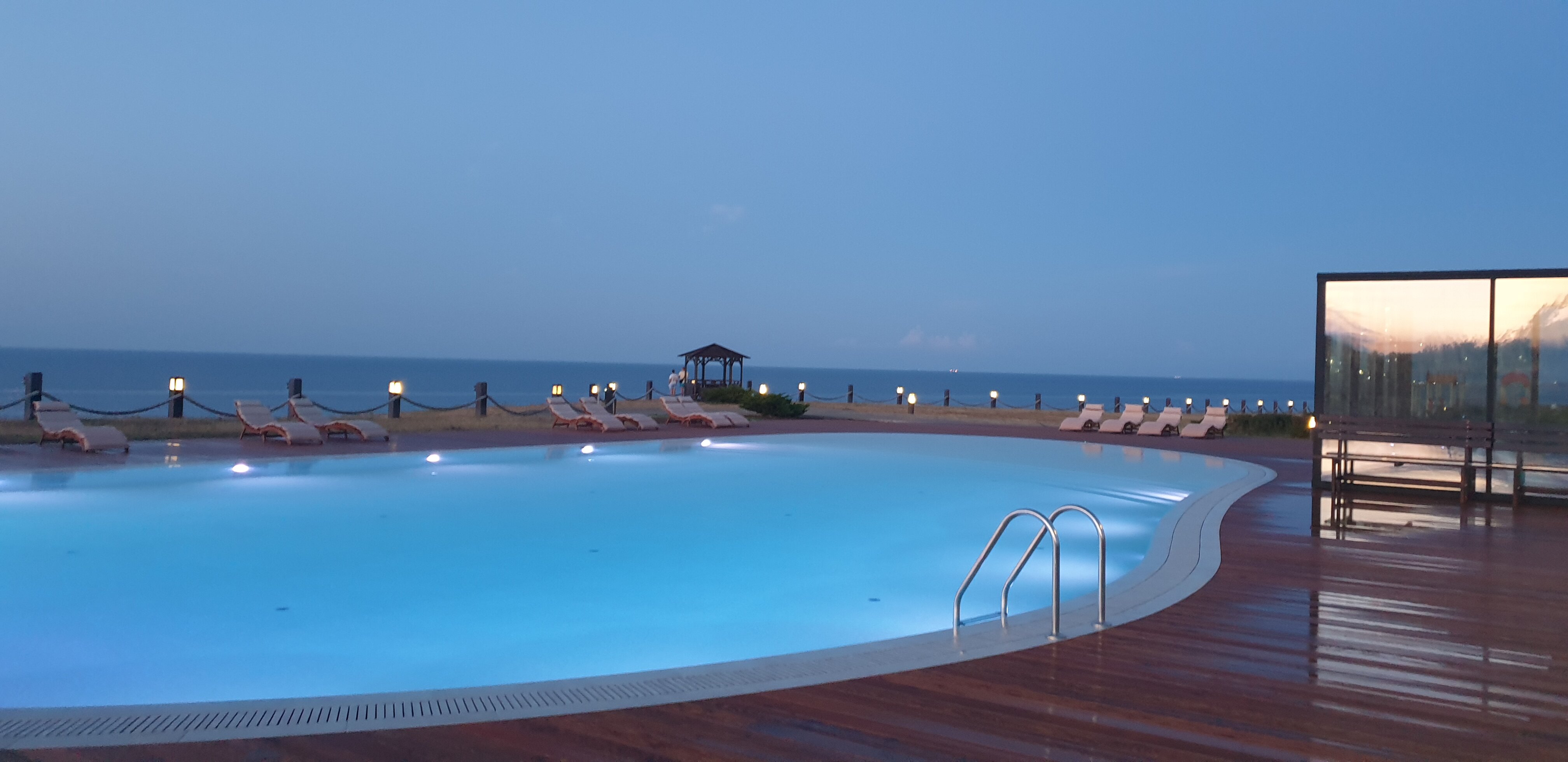 Фото Солнечный берег на улице Центральная 44