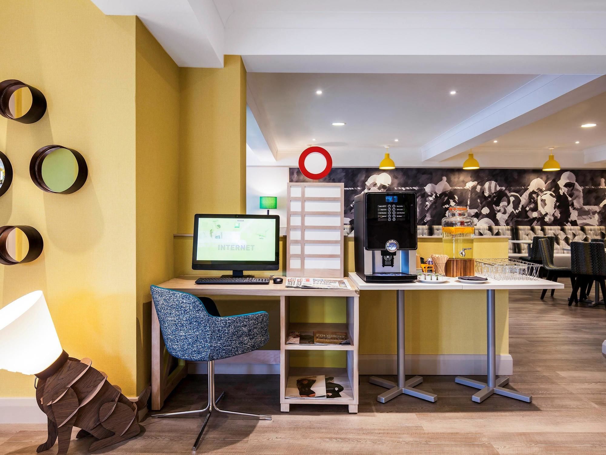 Фото Ibis Styles Reading Oxford Road