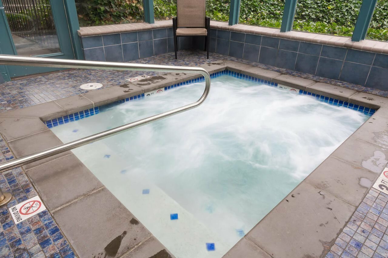 Фото Wingate by Wyndham Bellingham Heritage Inn
