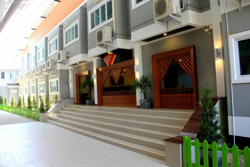 Гостиница Panmanee Hotel