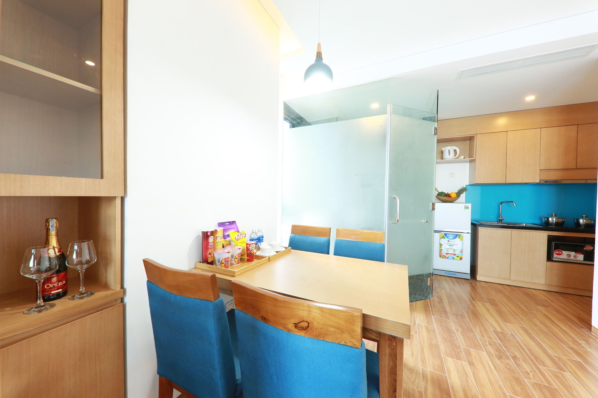 Фото Seashore Hotel & Apartment