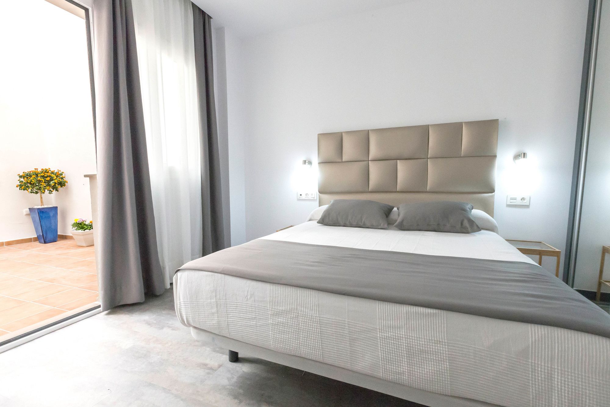 Фото Bajondillo Beach Cozy Inns