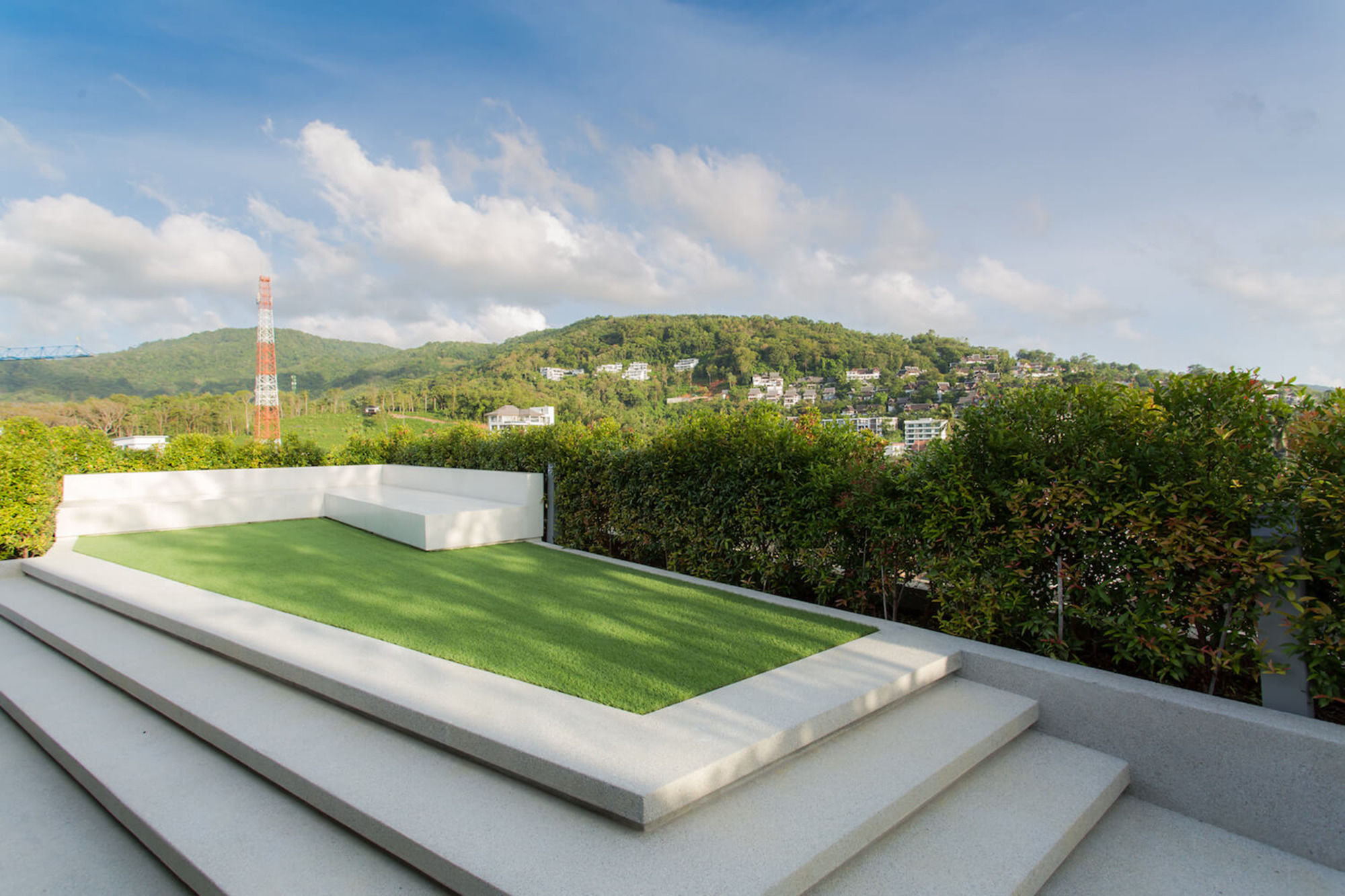 Фото 6th Avenue Surin Beach