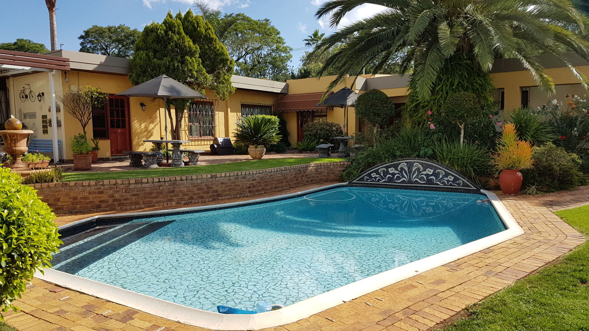 Фото Jubilee Lodge Guest House