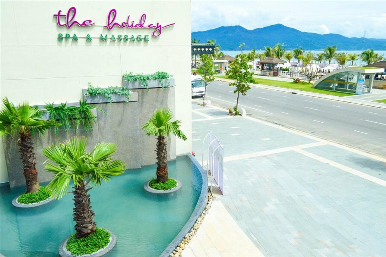 Фото Holiday Beach Hotel Danang