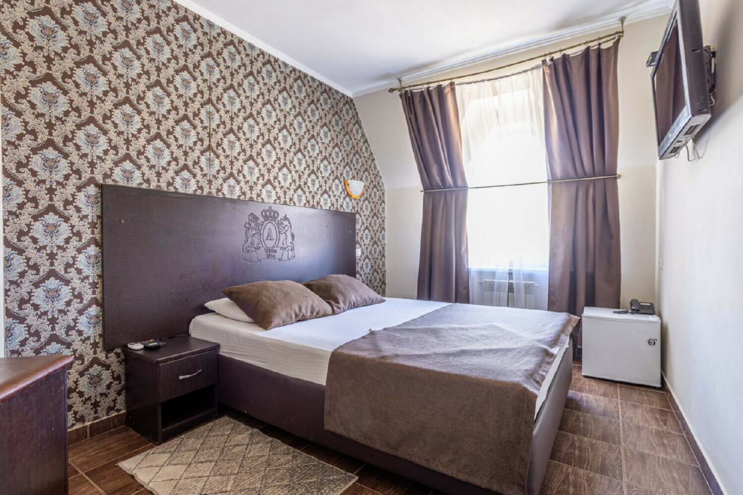 Фото отеля 2