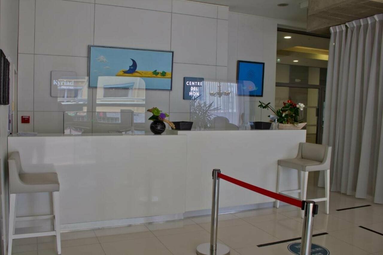Фото Kyriad Prestige Perpignan Centre Del Mon