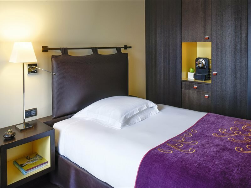 Фото Eastwest Hotel