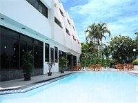 Фото Bangsaen Villa Hotel
