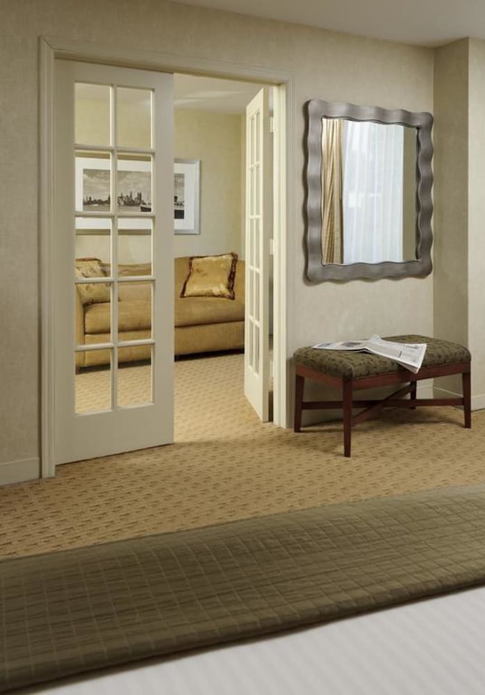 Фото Skyline Hotel