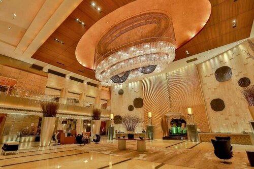 Внешний вид отеля Royal Garden Hotel в Дунгуани, фото 3