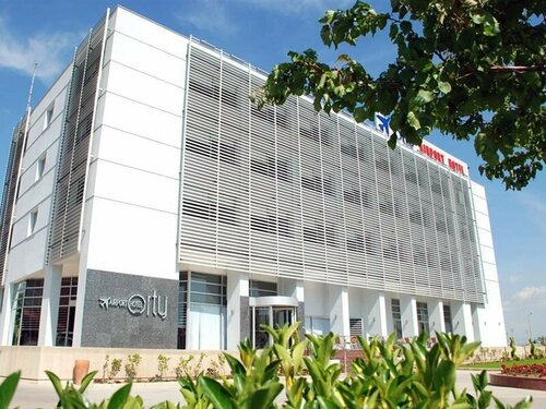 Гостиница Orty Hotel Airport Izmir в Газиэмире