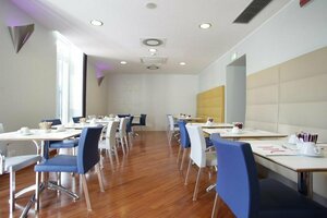 Гостиница Mercure Napoli Centro Angioino