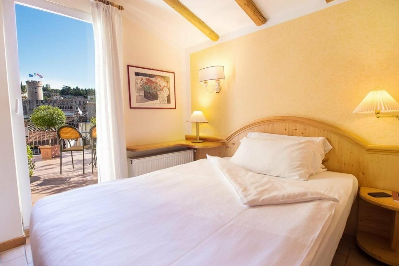 Фото Hotel America