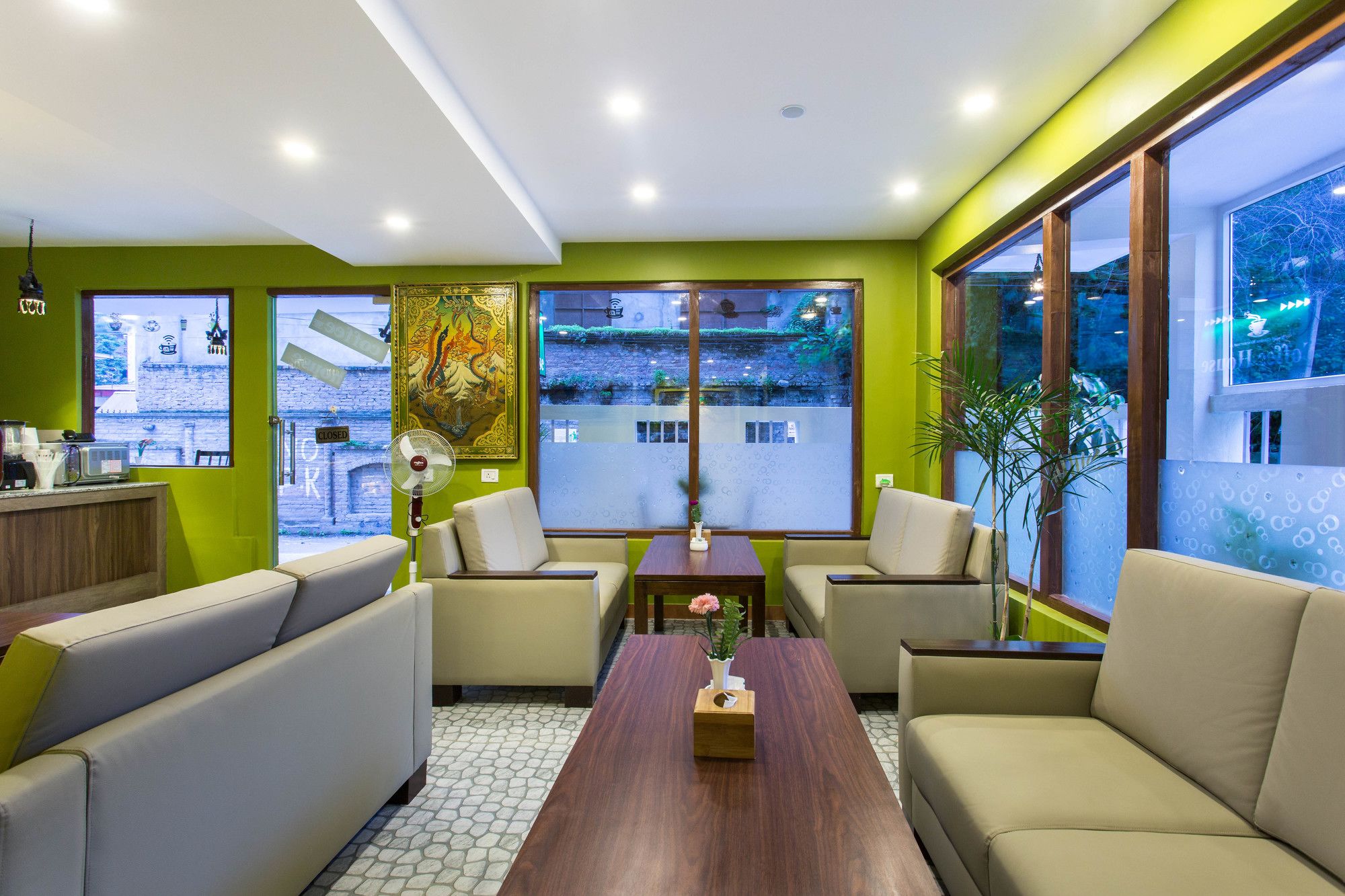 Фото Oasis Kathmandu Hotel