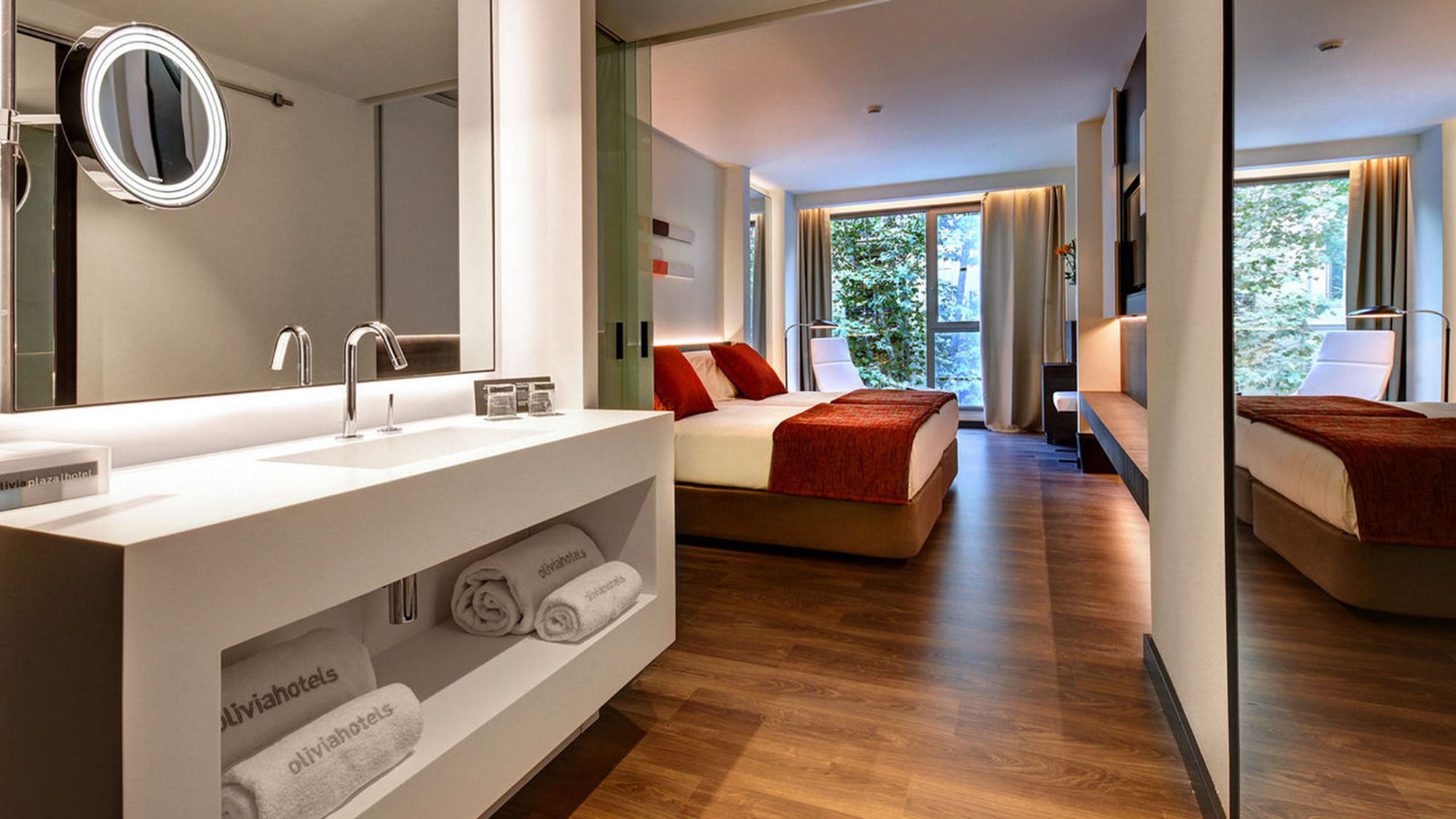 Фото Olivia Balmes Hotel