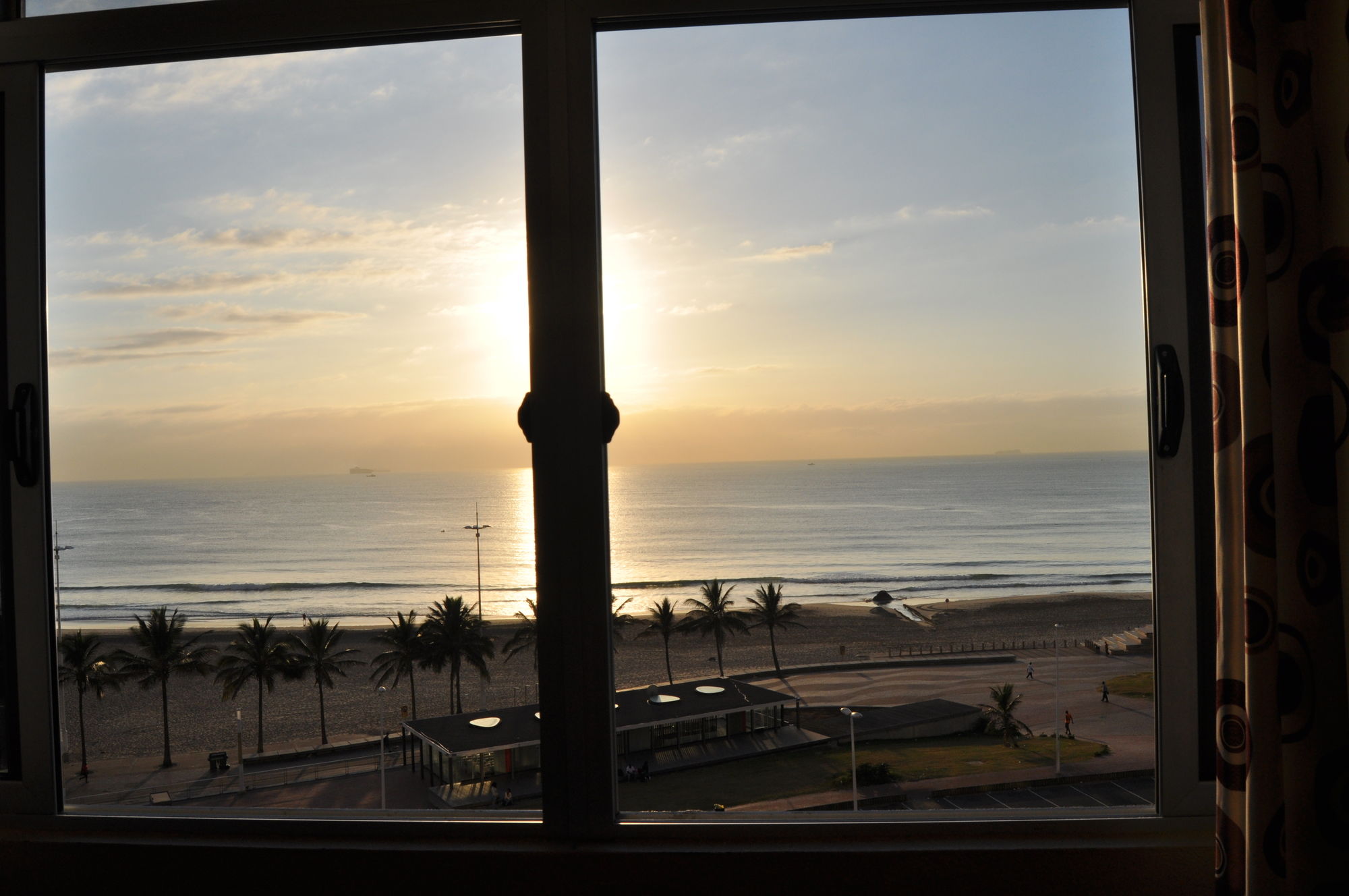 Фото Gooderson Tropicana Hotel