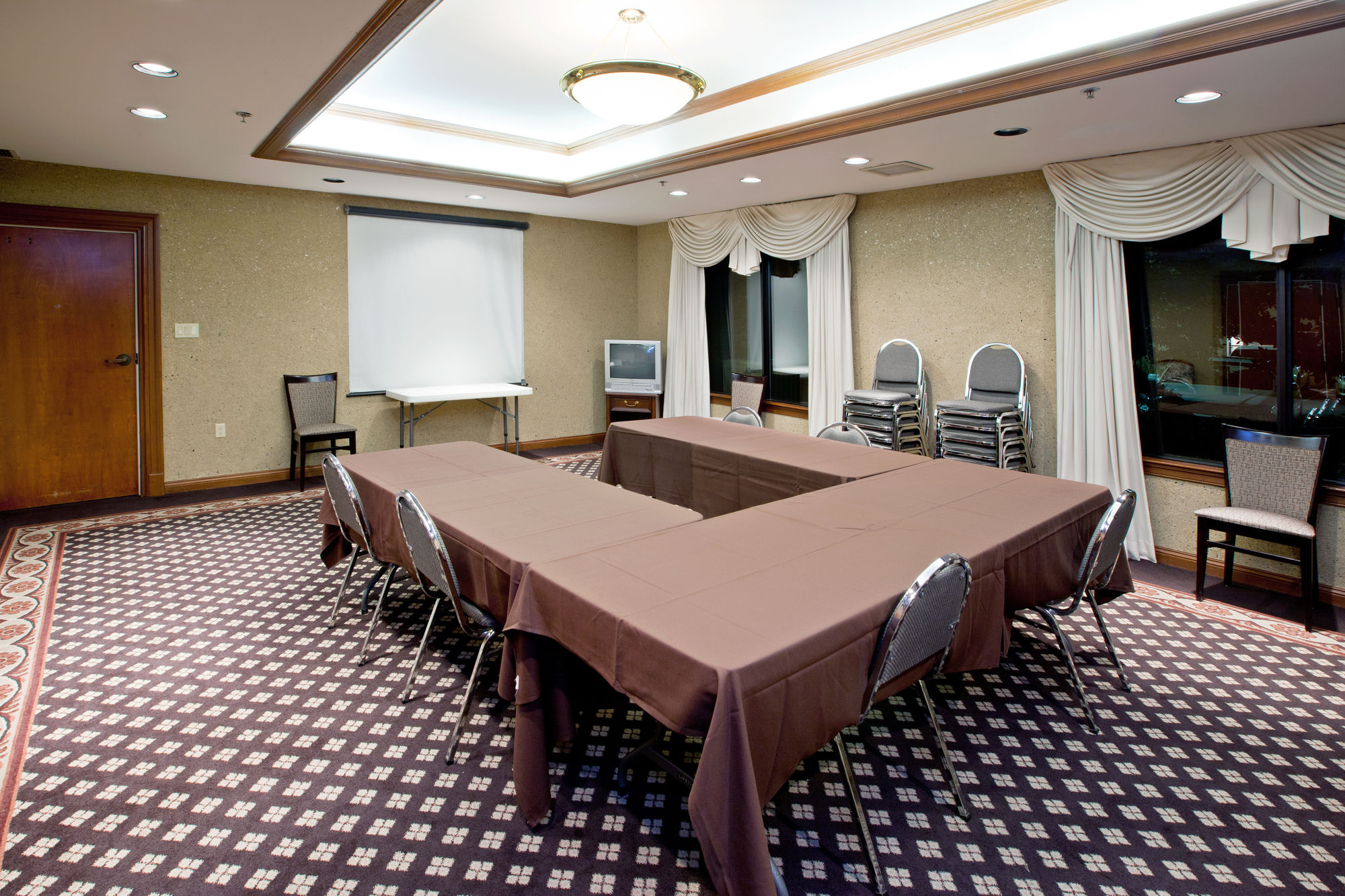 Фото Delta Hotels Huntington Downtown