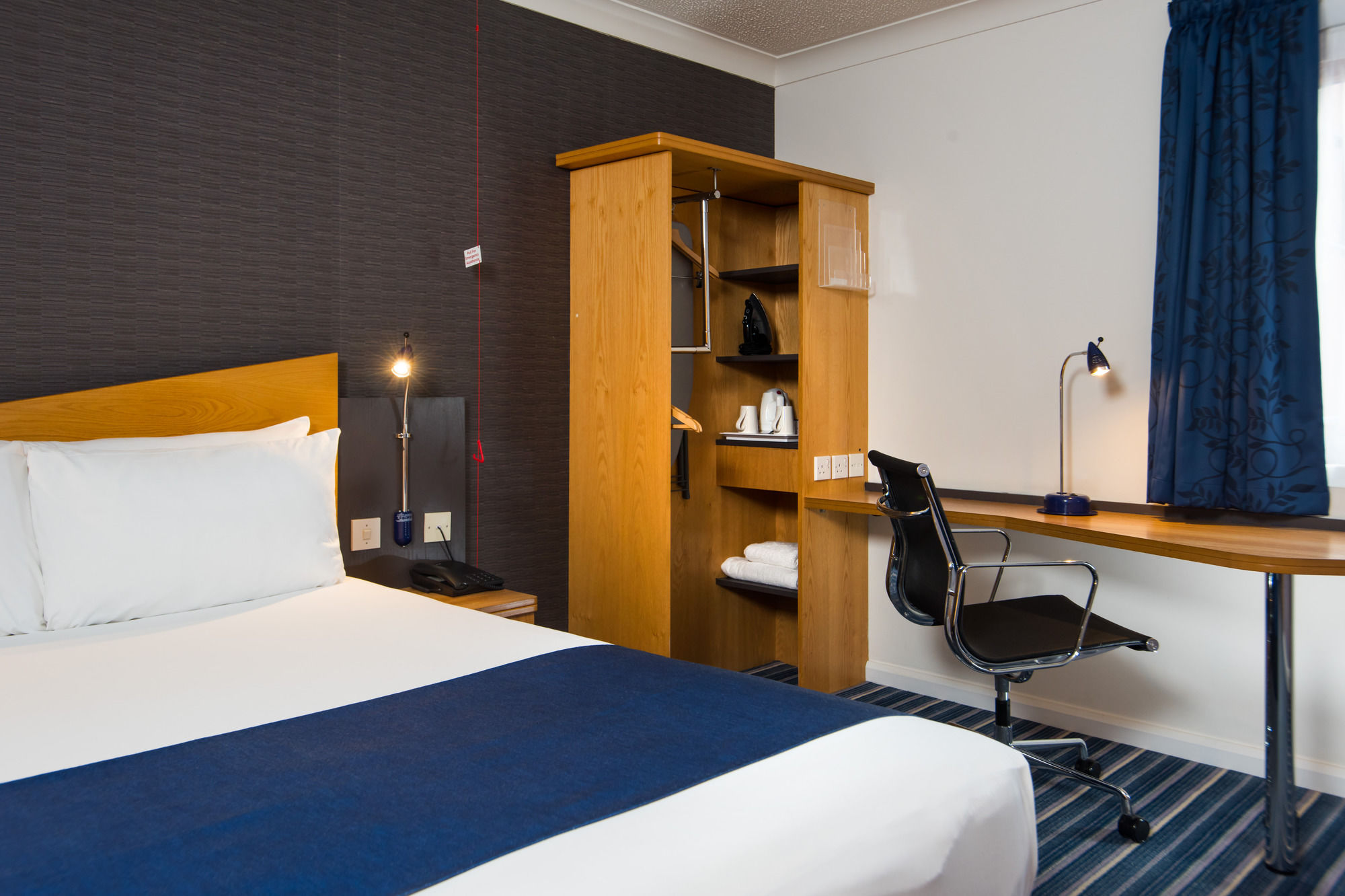 Фото Holiday Inn Express Bristol - Filton, an Ihg Hotel