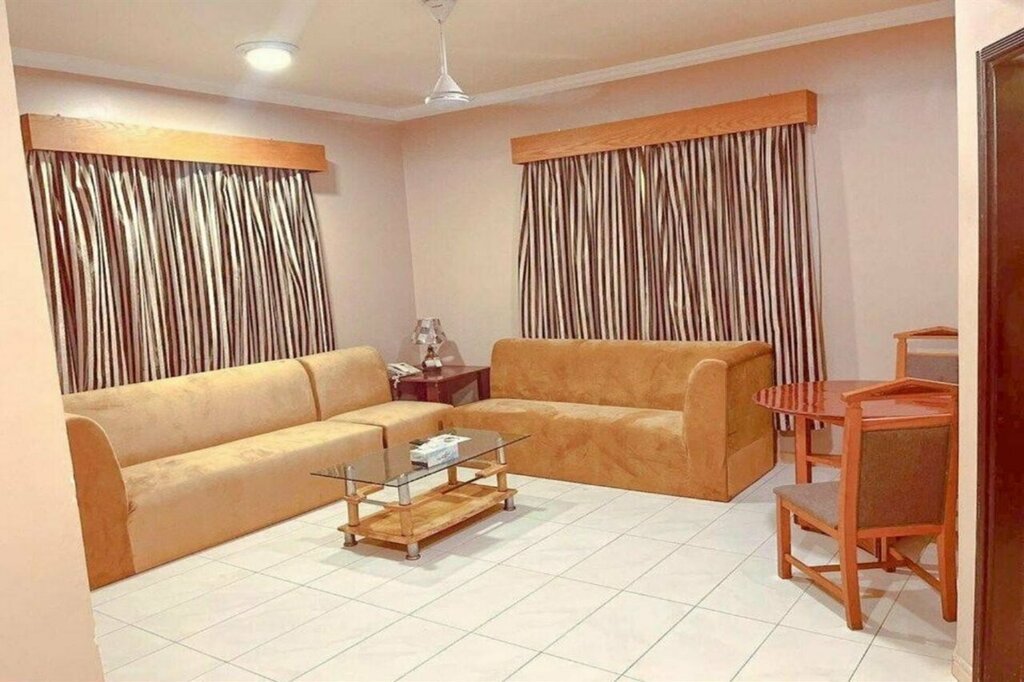 Apartments Al Ghadeer Hotel Apartment, Dubai, photo