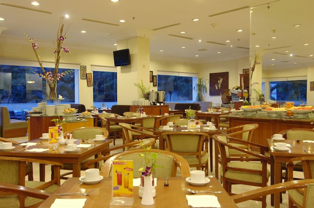 Фото Singgasana Hotel Makassar