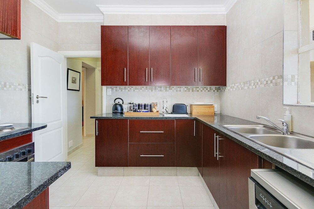 Фото Bluegum Hill Guesthouse & Apartments