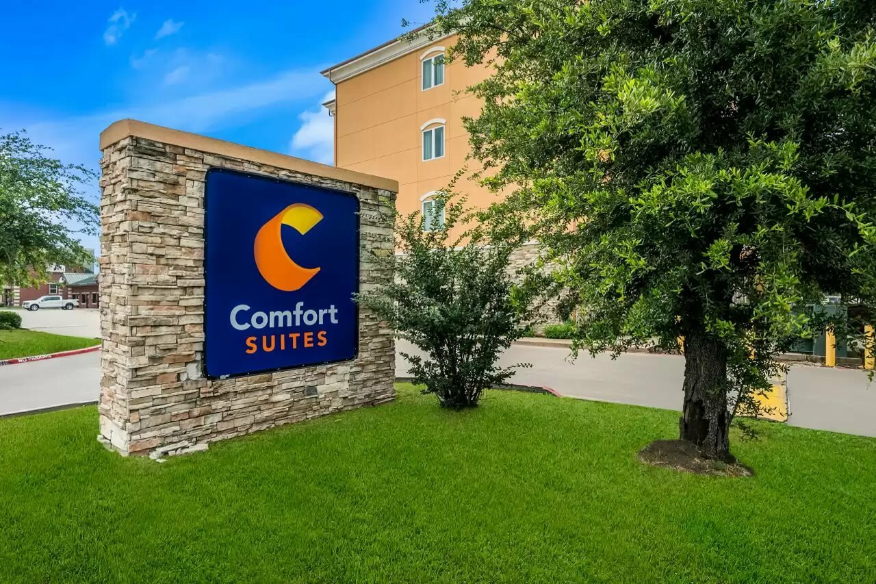 Фото Comfort Suites Plano - Dallas North