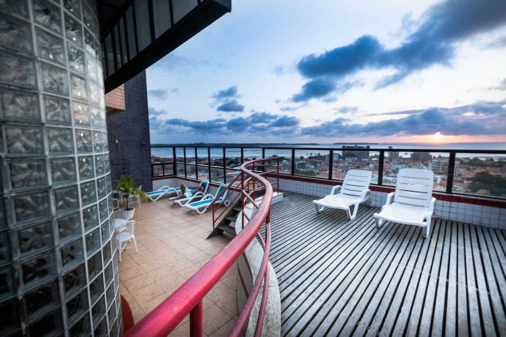 Фото Abbeville Hotel