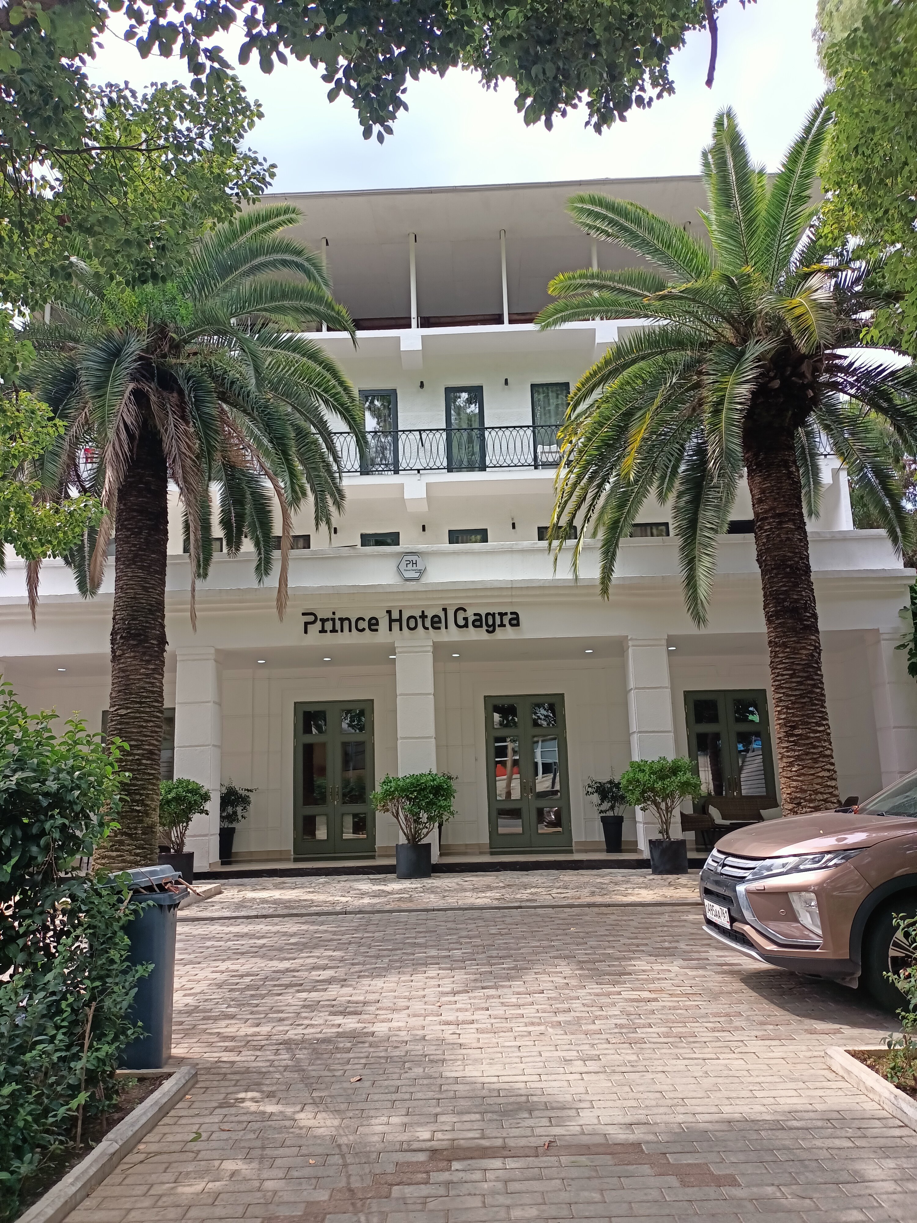 Фото Prince Hotel Gagra